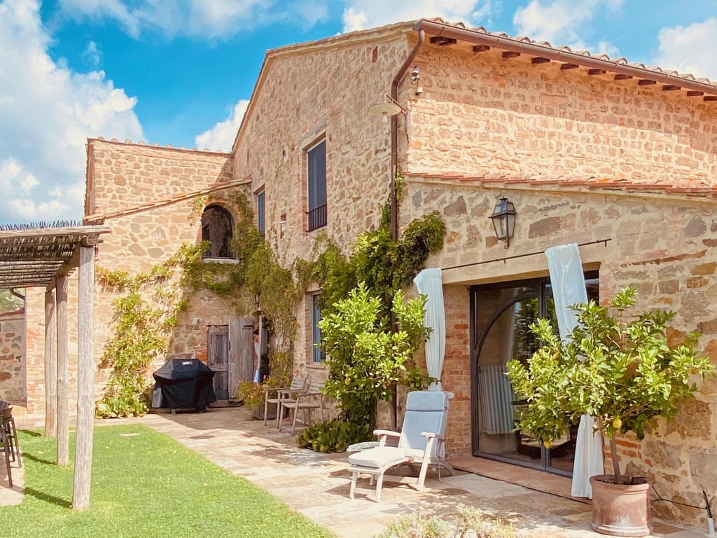 Casa del Pastore | Valdorcia Villa for 8 with private pool and spectacular views