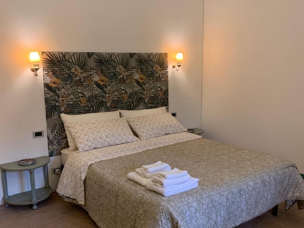 Stigliano: Tower Two | Tuscan apartment for 2 in a medieval tower