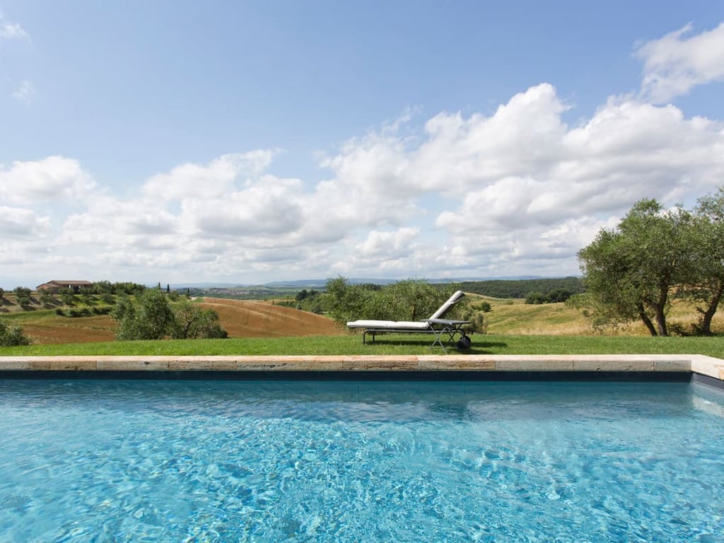 Uliveto | Stylish apartment and private pool close to Siena