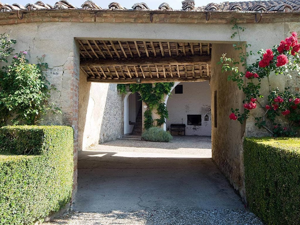 Villa Luisa | Tuscan villa with a perfect loggia for sunset dining