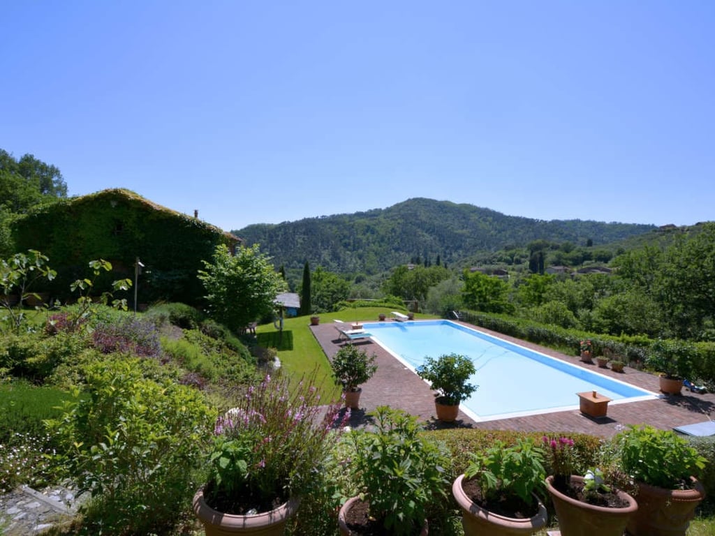 Casina | An idyllic ancient barn and pool for 4