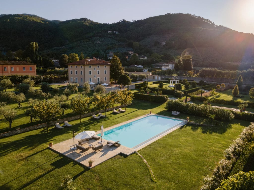 Villa Marlena | Luxury Lucca Villa with Indoor and Outdoor Pool