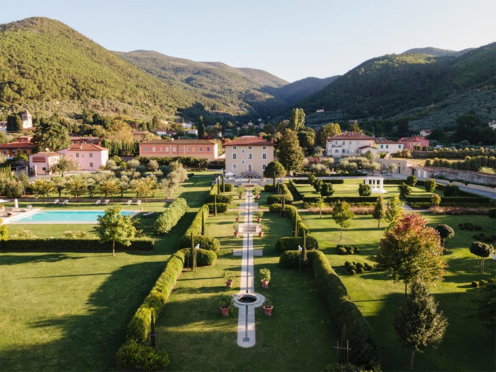 Villa Marlena | Luxury Lucca Villa with Indoor and Outdoor Pool