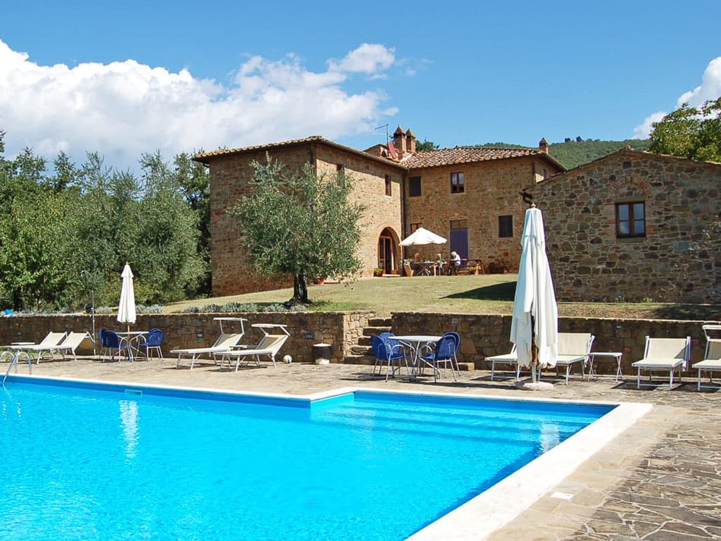 Arcata | Tuscan apartment with a shared pool