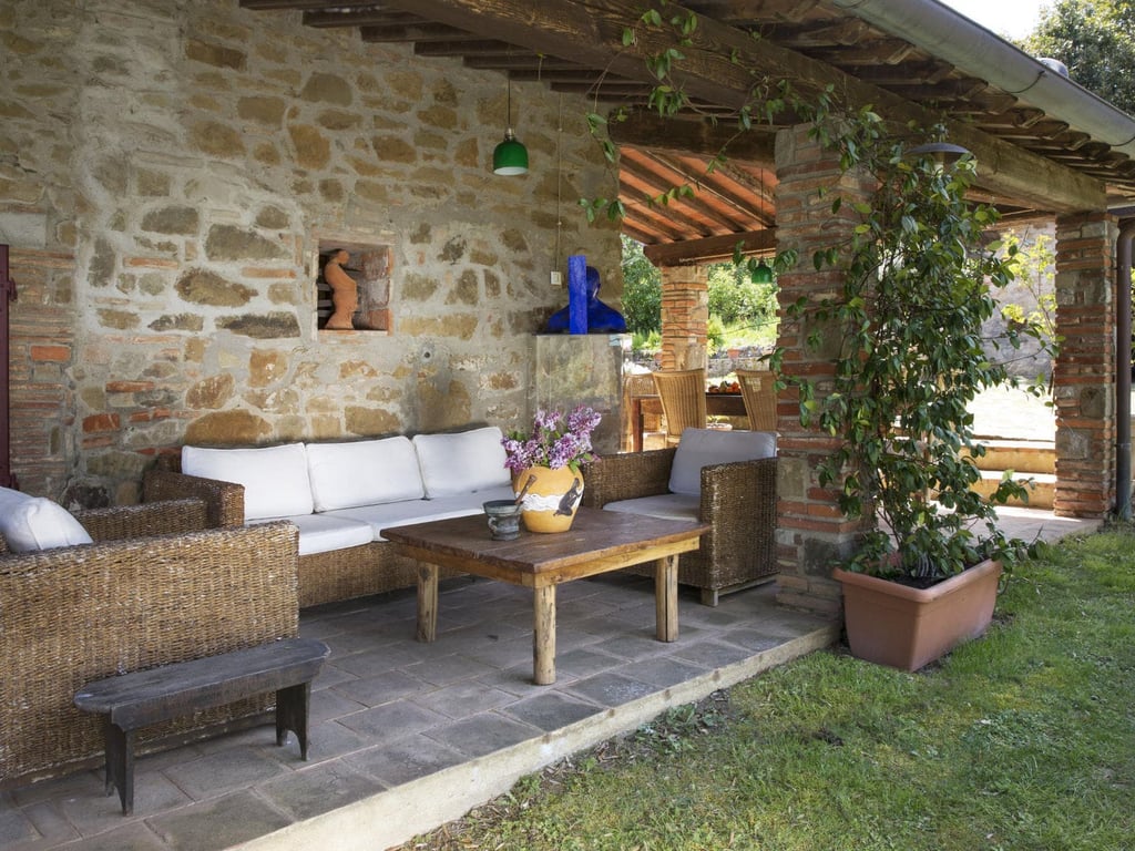 Artist's Retreat | Tuscan Villa for five with private pool