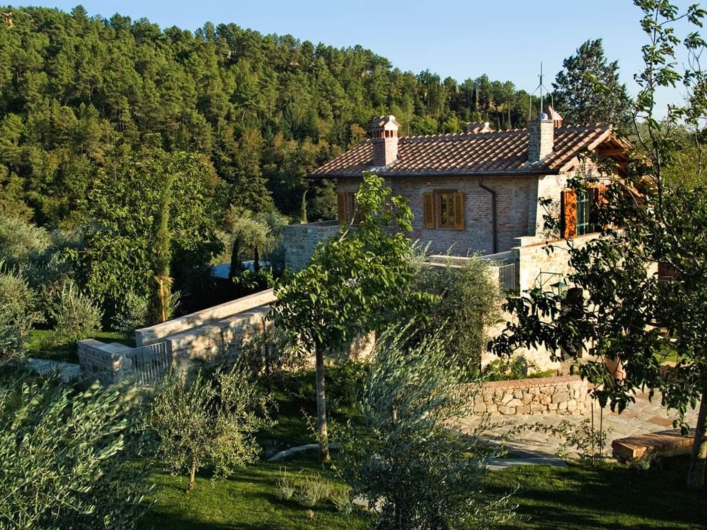 Balconata | Elegant Tuscan villa for 4 with shared pool