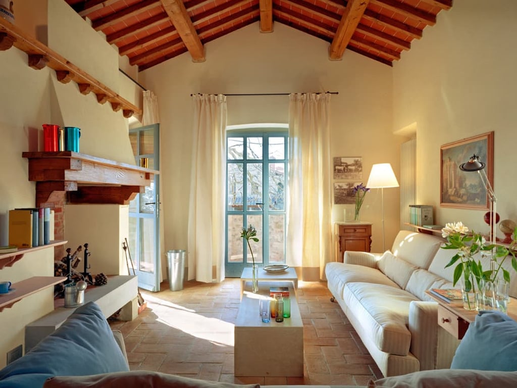 Balconata | Elegant Tuscan villa for 4 with shared pool