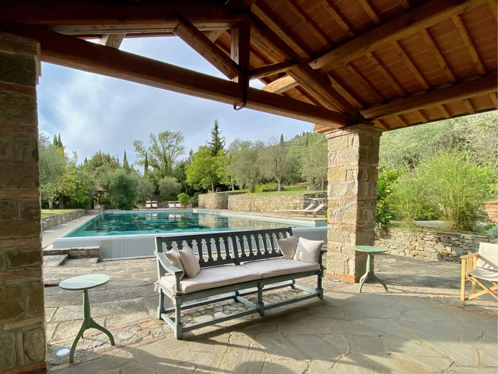 Capriata | Luxury Villa for 6 with pool and air conditioning