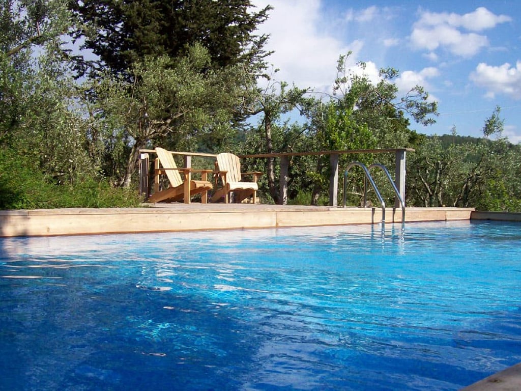 Modernista | Villa for 7 with pool close to a Tuscan village