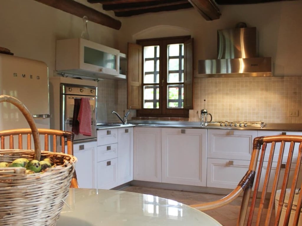 Pagliaio | Tuscan Haybarn with big shared pool