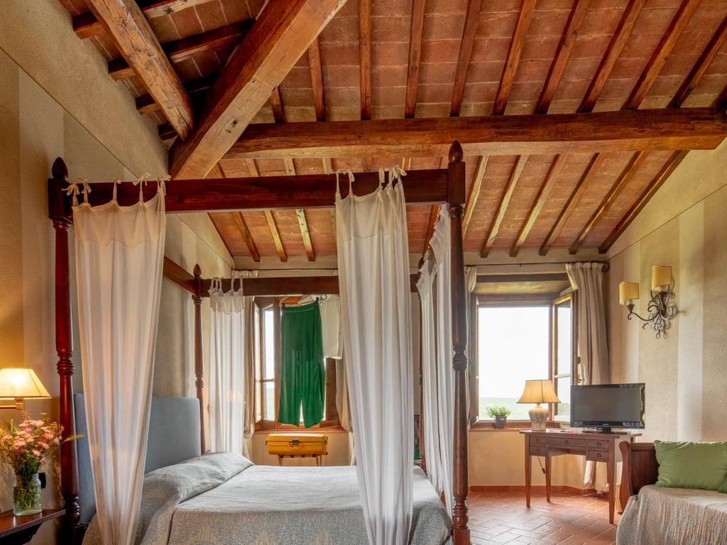La Selva | Bucine Villa for 20 with sauna and panoramic pool