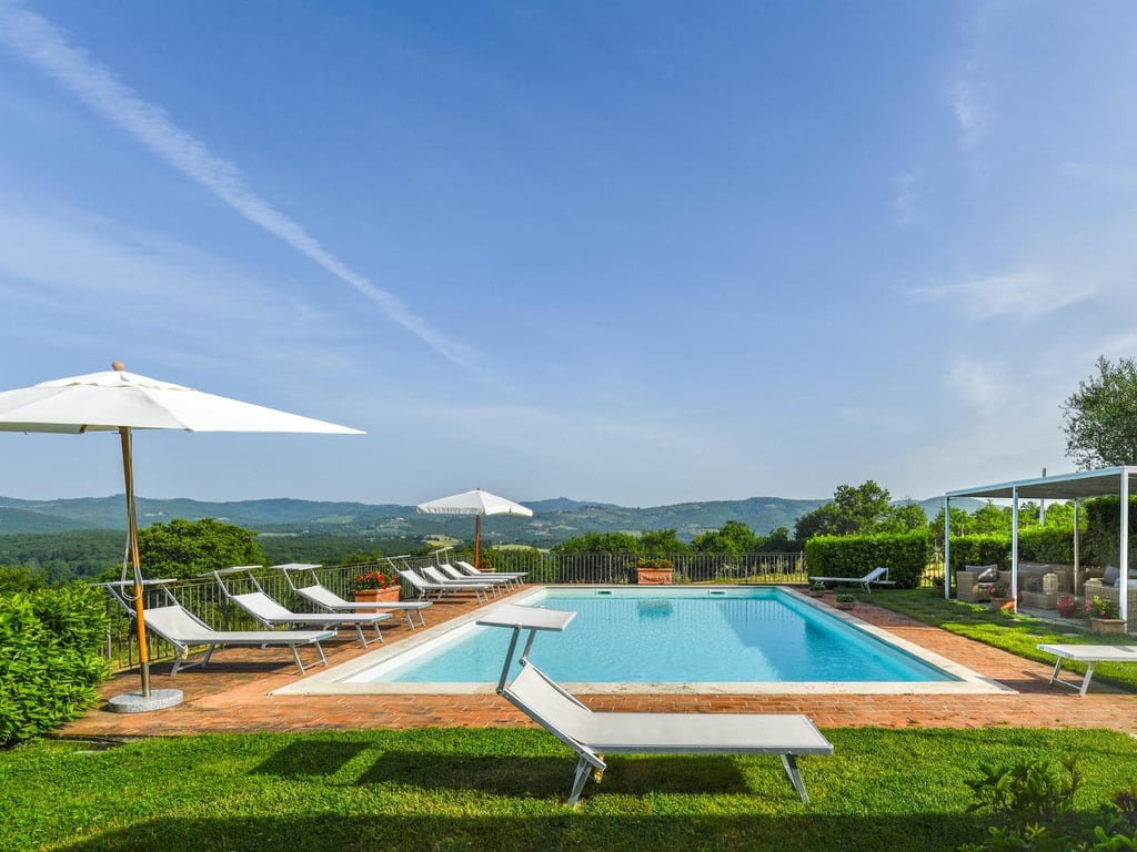 La Selva | Bucine Villa for 20 with sauna and panoramic pool