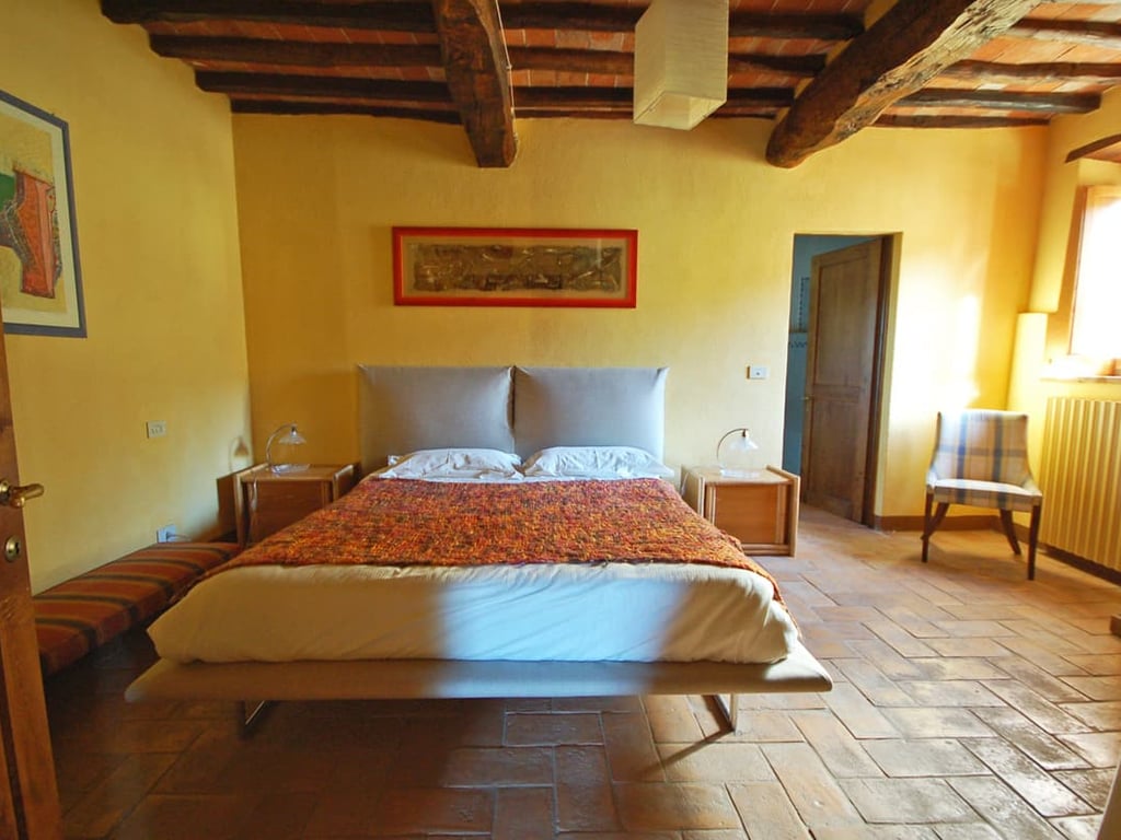 Stalla | Tuscan agriturismo apartment with shared pool