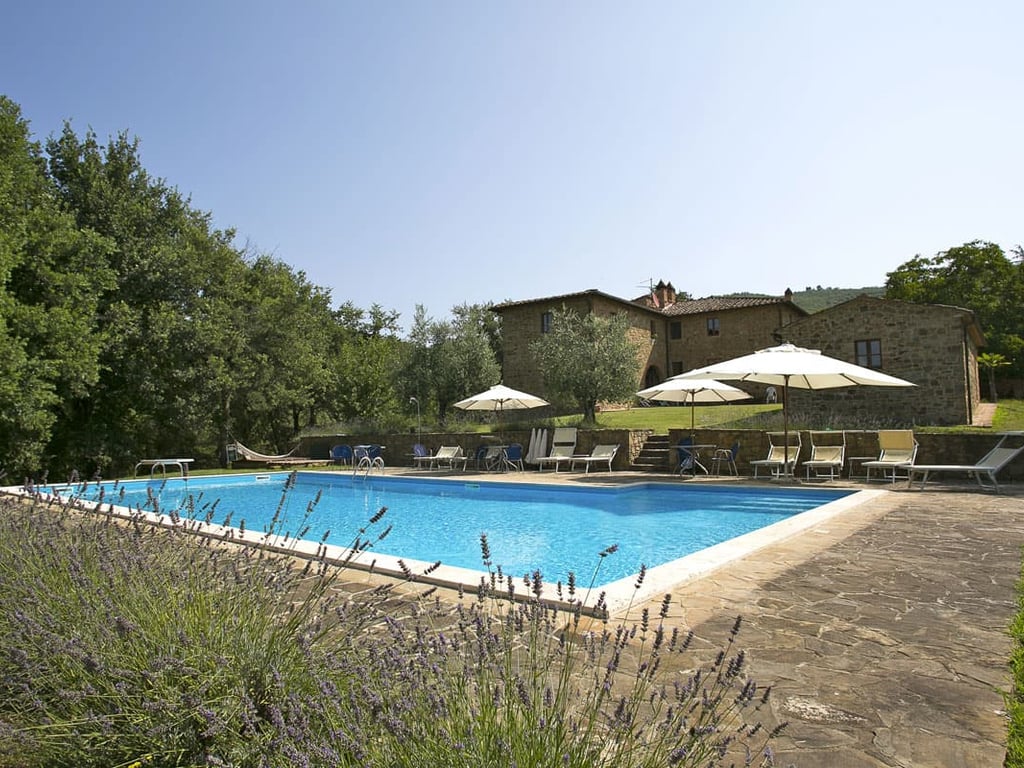 Stalla | Tuscan agriturismo apartment with shared pool
