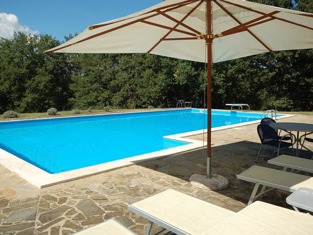 Stalla | Tuscan agriturismo apartment with shared pool