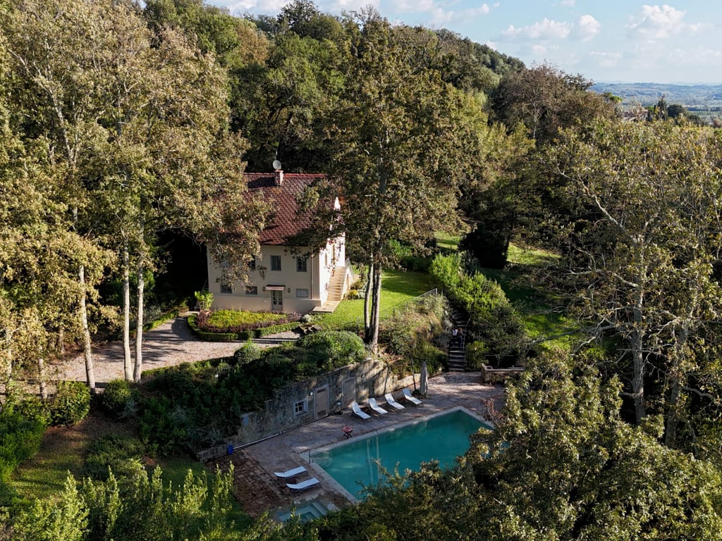 Guardiolo | Luxury Tuscany Villa near Pisa with Private Pool & AC