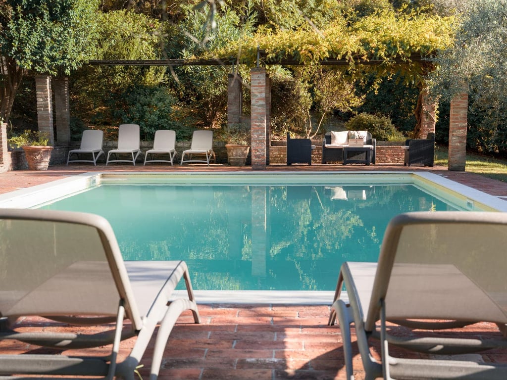 Leccio | Elegant Tuscan Villa for 14 with AC and Pool