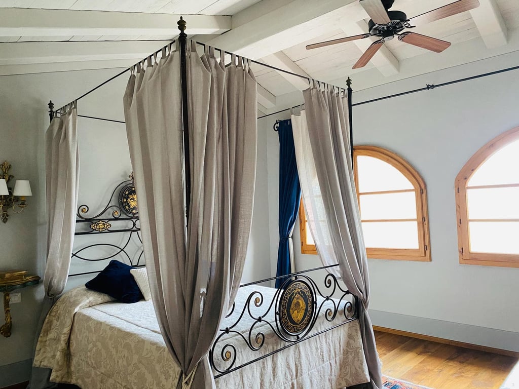 Villa dei Fiori | Charming Tuscan Villa for 4 with private pool and gardens