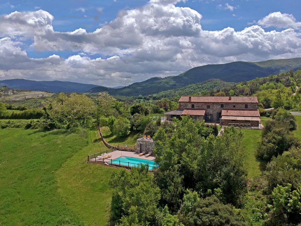 Scudo | Elegant villa with infinity pool on the Tuscan coast