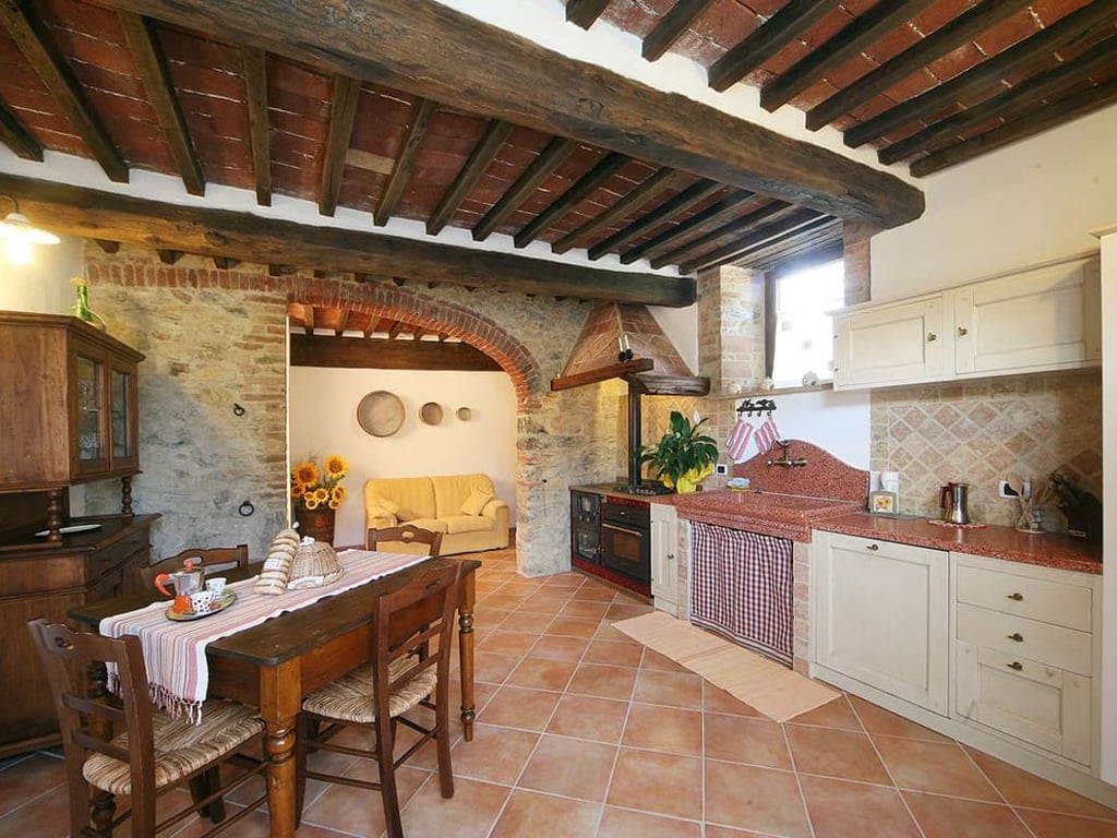 Natura | Eco apartment with private patio on a Tuscan hilltop