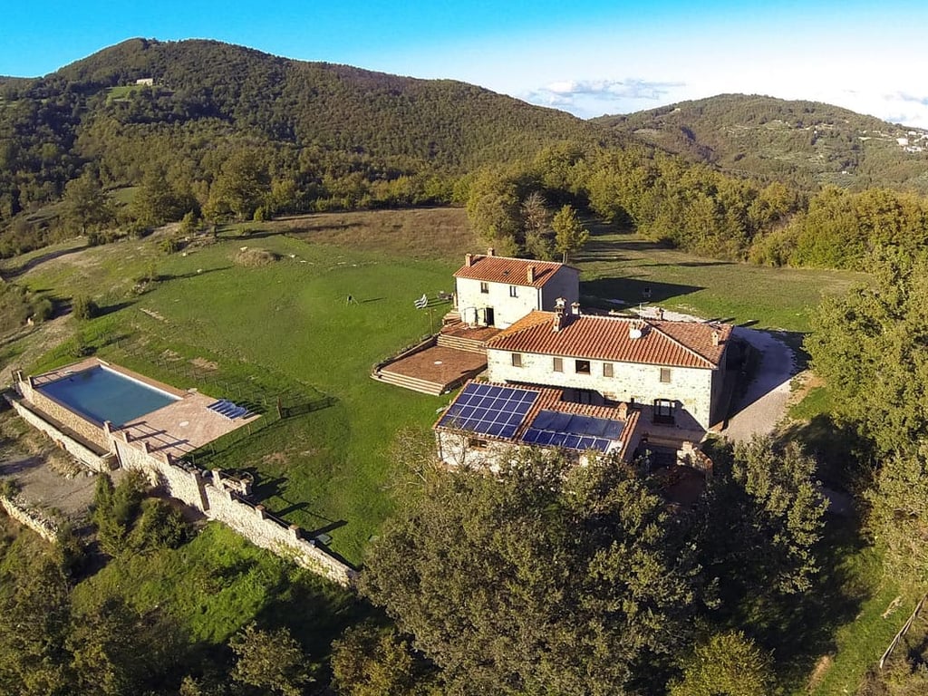 Quercia | Tuscan farmhouse apartment near an historic abbey