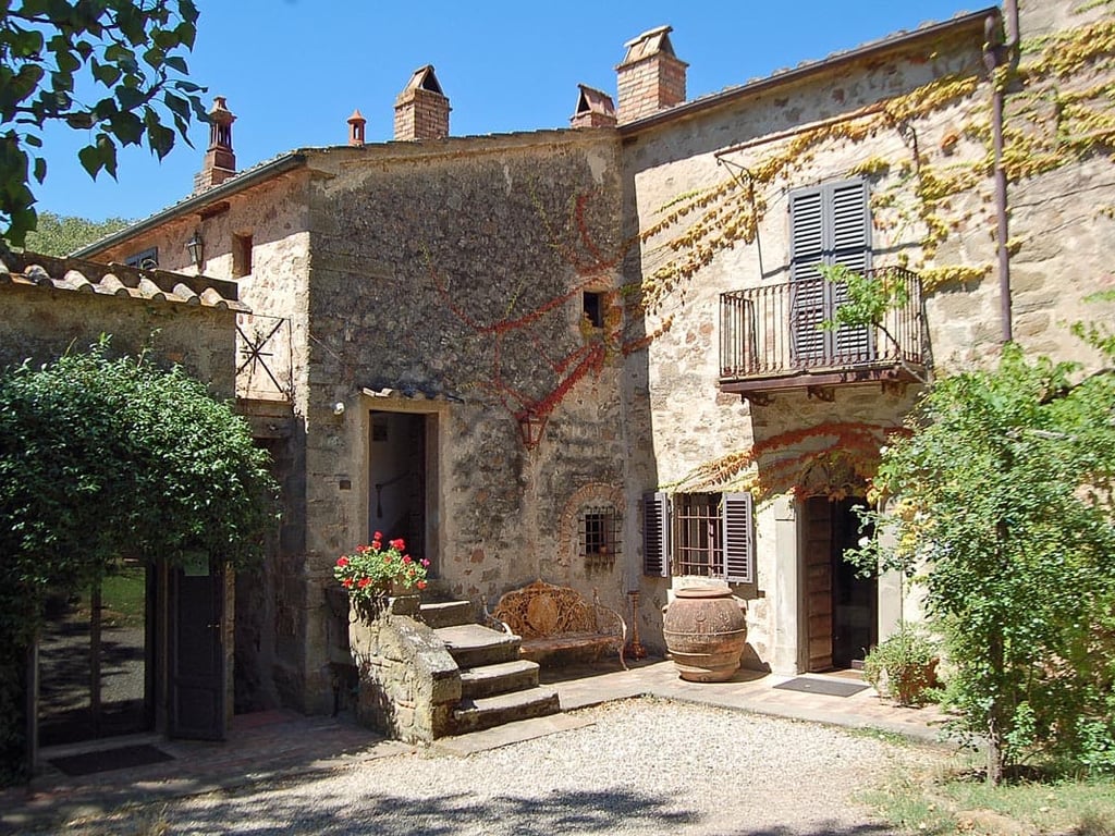 San Romito | Romantic apartment and roof terrace in Tuscan Olive Groves