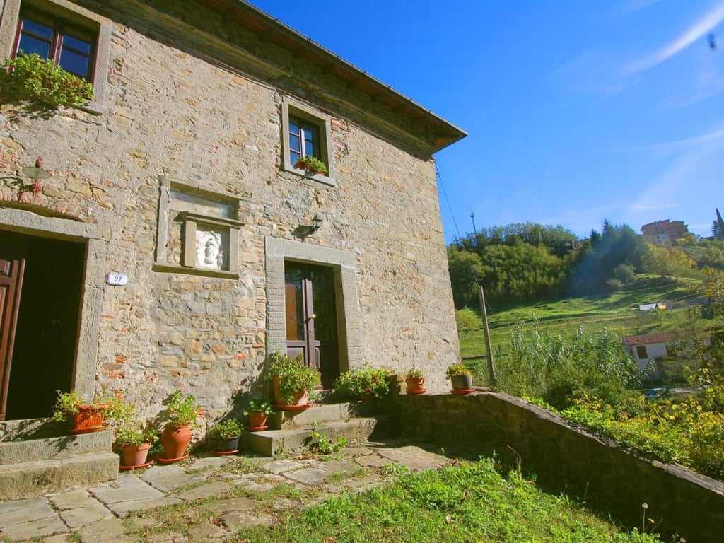 Ponte Romano | Family Villa for 8 with pool close to village