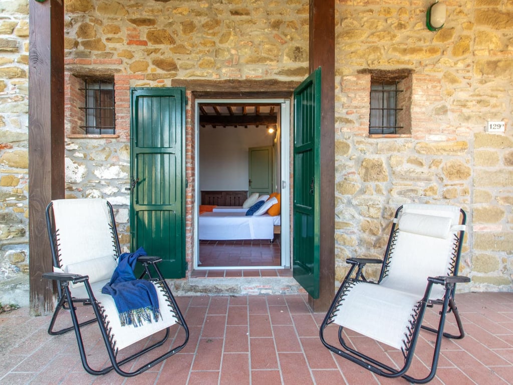 Palo | Apartment and pool within walking distance of Umbria village