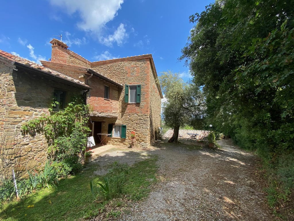 Podere Vocabolo | A rustic Podere within walking distance of a village