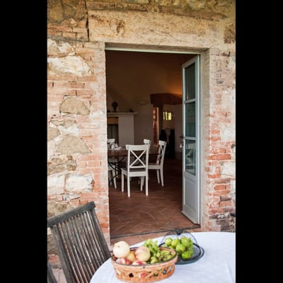 Aceronina, spacious villa for six with pool