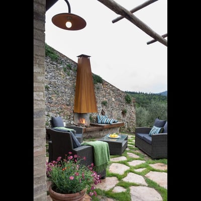 Emilio | Stylish Villa for 4 on historic Tuscan estate