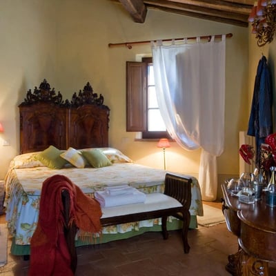 Pipistrelli | Luxury villa and pool in private woods near Siena