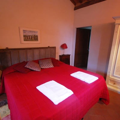 Pipistrelli | Luxury villa and pool in private woods near Siena