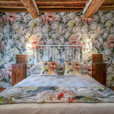 Podere Castello | Elegant Tuscan Farmhouse with vineyard views