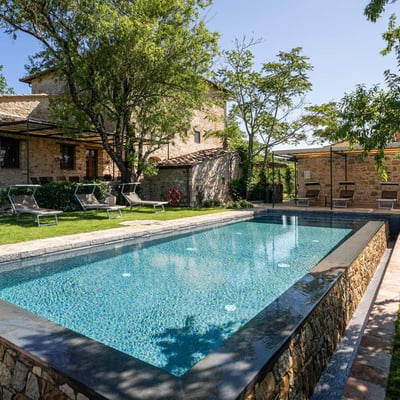 Podere Castello | Elegant Tuscan Farmhouse with vineyard views
