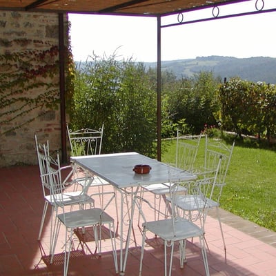 Trebbiano | Cottage for two with shared pool near Siena