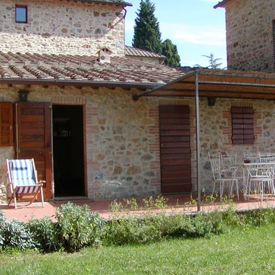 Trebbiano | Cottage for two with shared pool near Siena