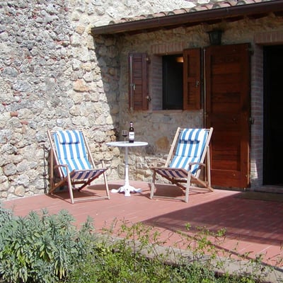 Trebbiano | Cottage for two with shared pool near Siena