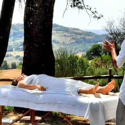 Villa Bianca | Elegant villa for 26 in the Val d'Orcia