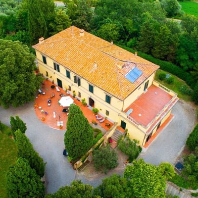 Villa Bianca | Elegant villa for 26 in the Val d'Orcia