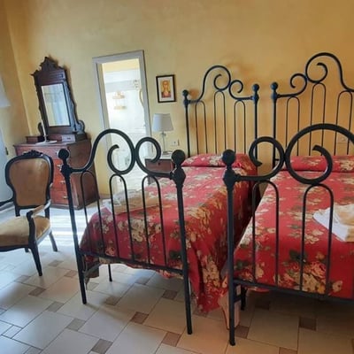 Villa Bianca | Elegant villa for 26 in the Val d'Orcia