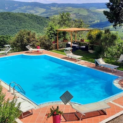 Villa Bianca | Elegant villa for 26 in the Val d'Orcia