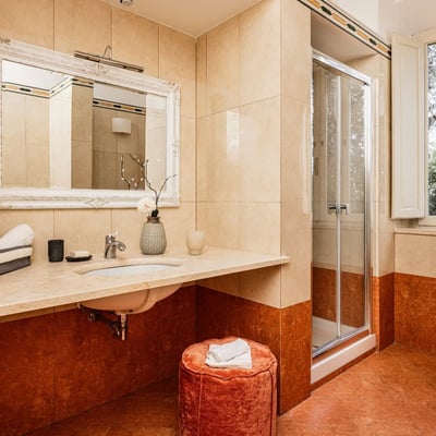 Villa Lucia | Historic Italian Villa near Siena for 14 guests