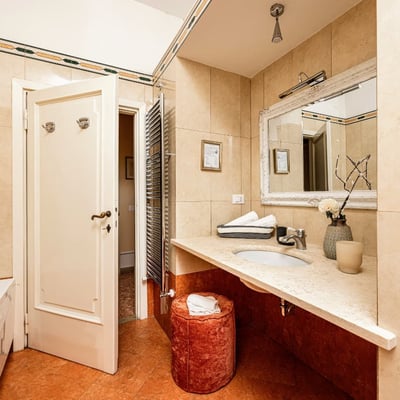 Villa Lucia | Historic Italian Villa near Siena for 14 guests