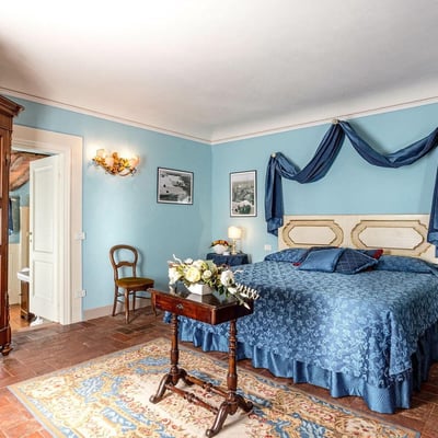 Antica | A 17th century villa for 12 close to Lucca