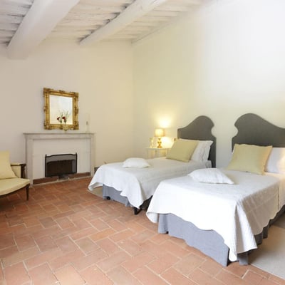 Orologio | Tuscan villa near Lucca and the Italian Riviera