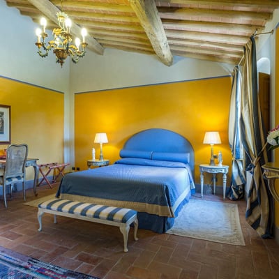 Salviati | A luxury villa with a private lake close to Lucca