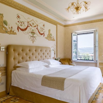 Villa Marlena | Luxury Lucca Villa with Indoor and Outdoor Pool