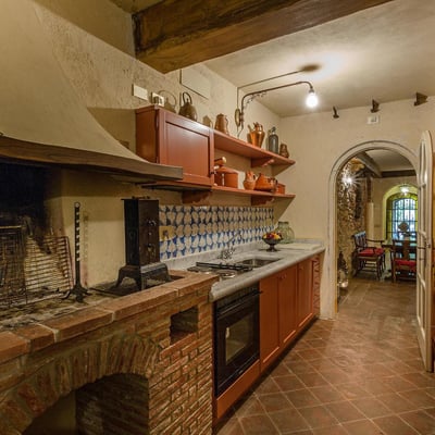 Villa Ponte | Majestic Villa near Lucca with pool and gardens