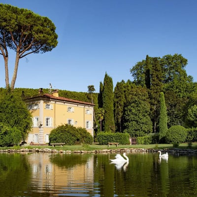 Villa Ponte | Majestic Villa near Lucca with pool and gardens